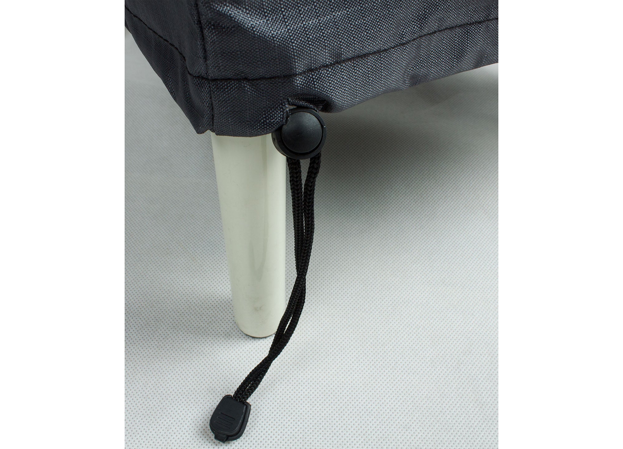 Shield Mercury Cover for 587 Fits Small Oval/RectangleTable & Chairs